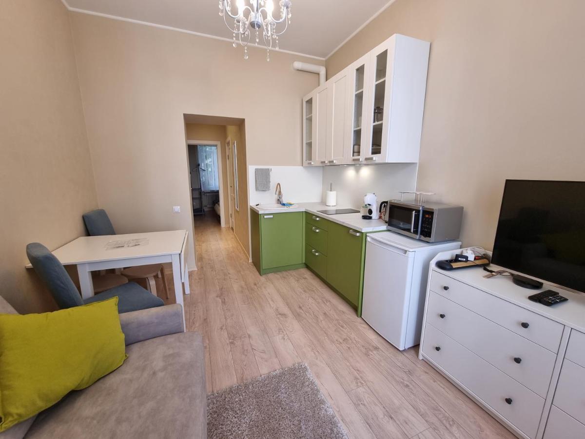 Cosy One Seperate Bedroom Apartment In City Center, Perfect For Family Trip. Riga Buitenkant foto